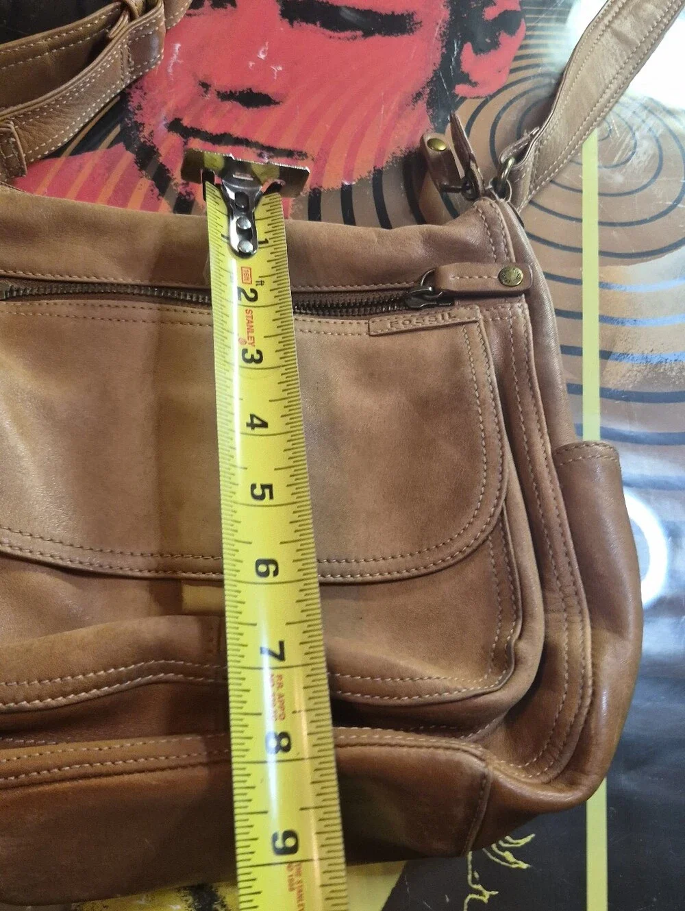 Fossil tan leather